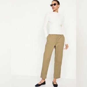 Old Navy Women's OGC Chino Khaki Straight Leg Pants